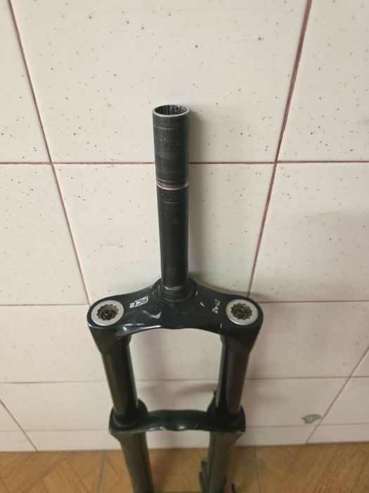 Marzocchi rc2 single crown
