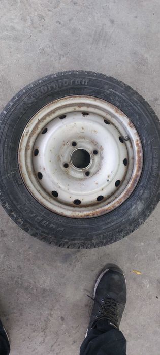 Pneus e jantes 14 de carga peijeout partner citroen berlingo 5 rodas