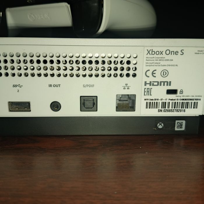 Продаю Xbox series one S