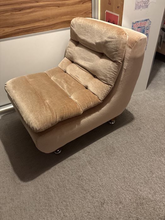 Fotel z poducha wygodny