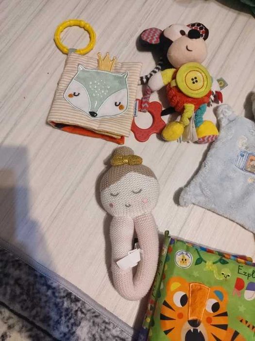 zestaw zabawek dla malucha całość 20 zł