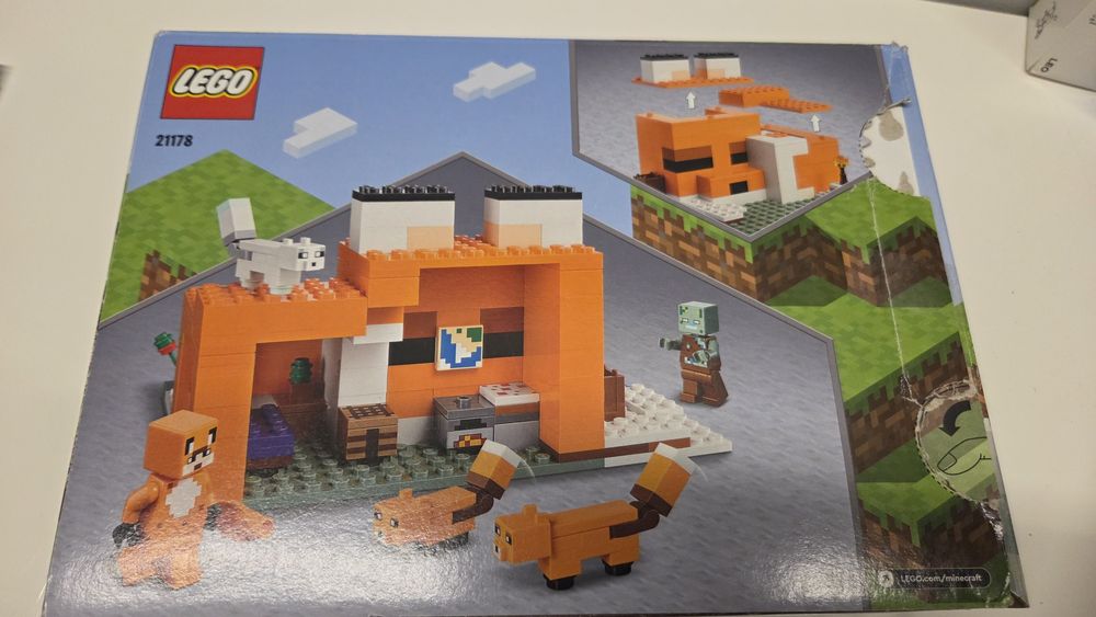 Minecraft Lego 21178 siedlisko lisów