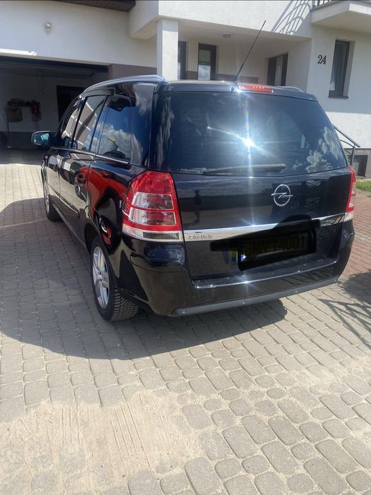 OPEL ZAFIRA 2011 • 7‑osobowa • LPG • 244 000 km •