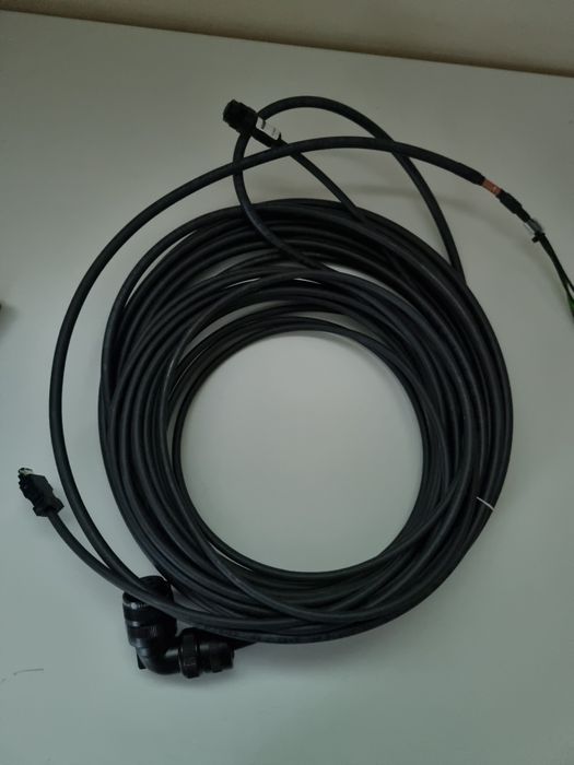 Servo motor omron r88m-1m2k020c-s2