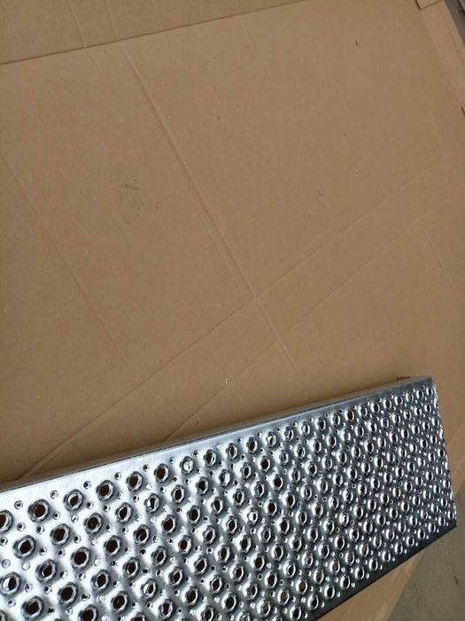 Nowość ! Stopnie metalowe na schody 1000x270 40x2