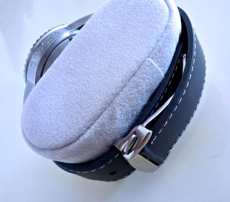 Cronógrafo à prova de água INVICTA.