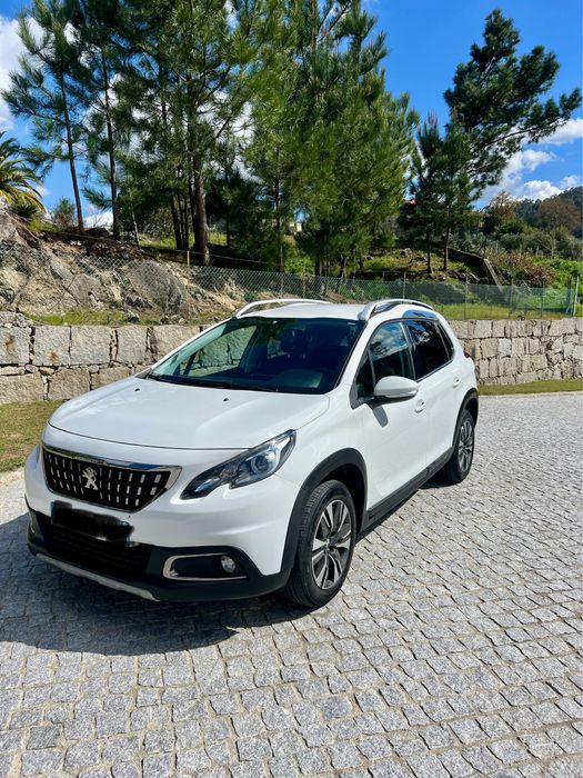 Peugeot 2008 1.6cc - 120cv