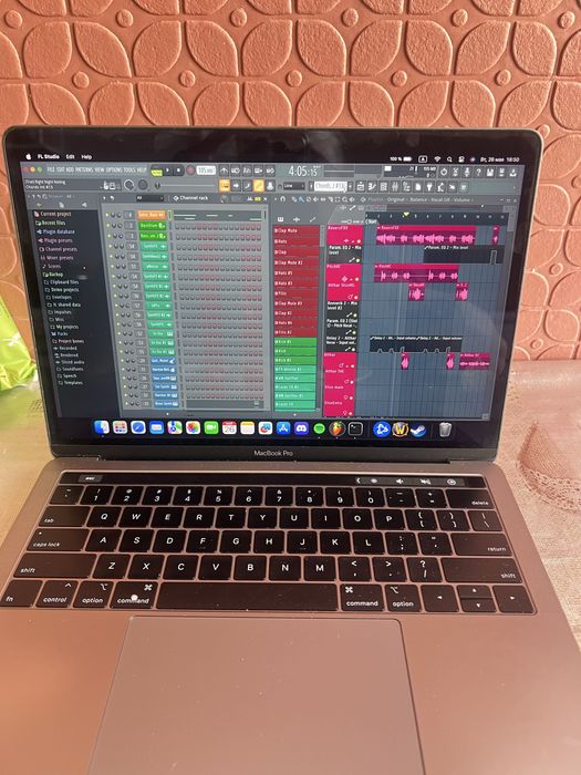 MacBook pro 13 inch 2018 Toach bar