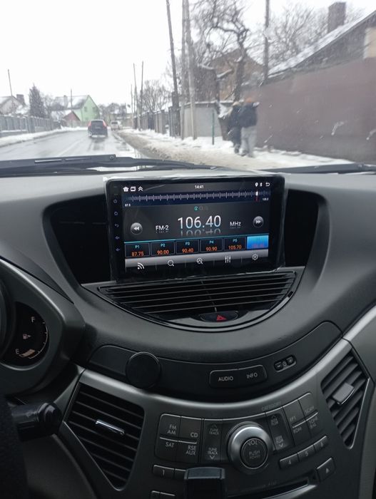 Субару Трибека б9