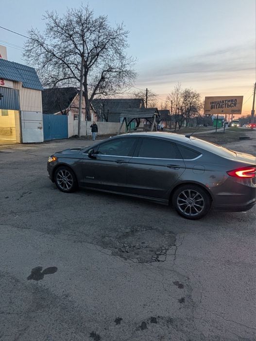 Ford фюжен гібрід