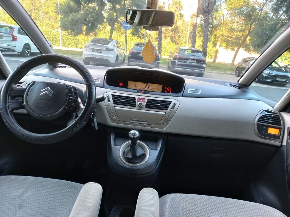 Citroen C4 1.6 HDI full extras — photo 4