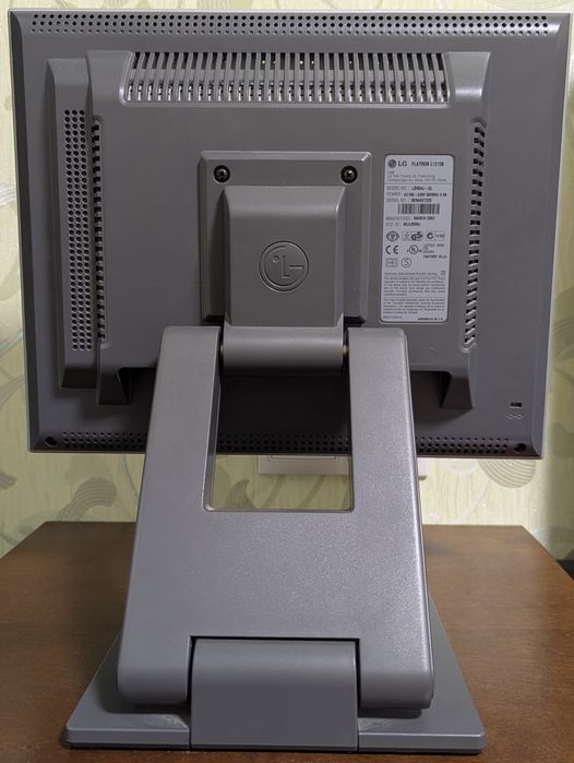 Монітор 15" LG Flatron L1510B