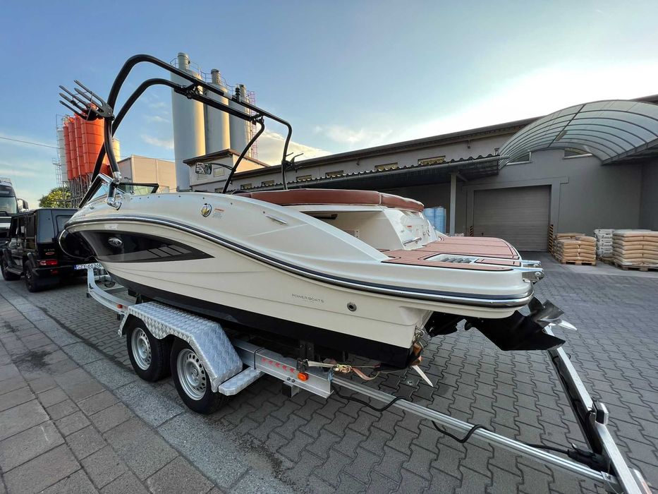 Motorówka Sea Ray 21SPX