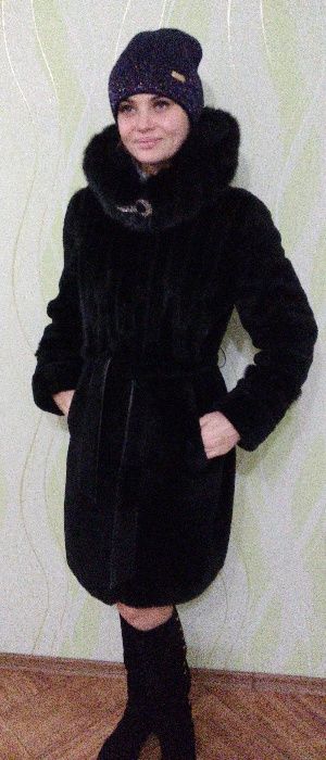 Шуба натуральна з мутона та норки