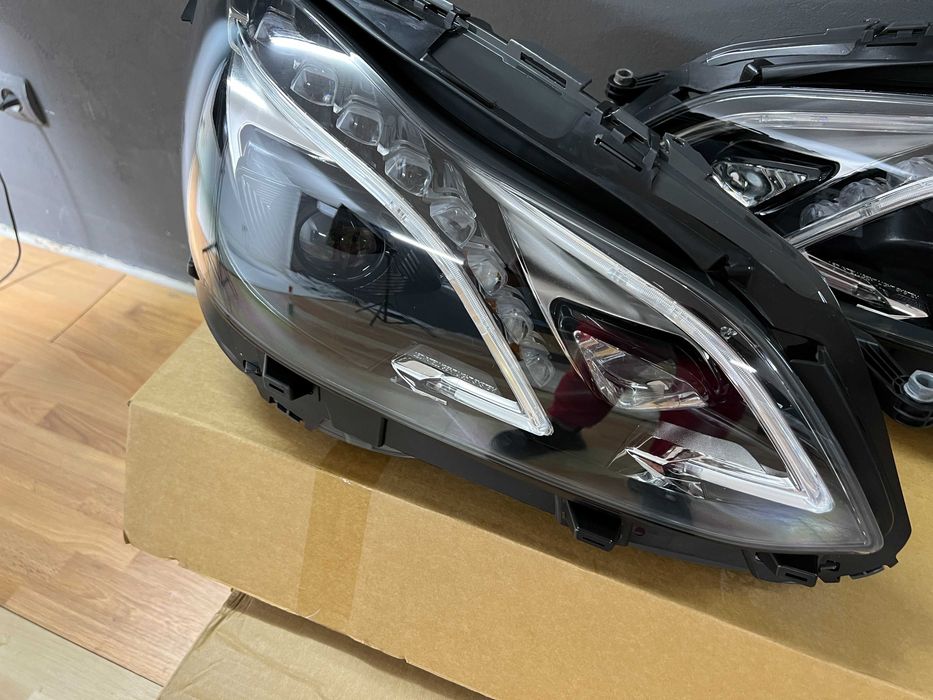Фари на W212 мерседес рестайл LED заміна галогена Mercedes E212 E-Class