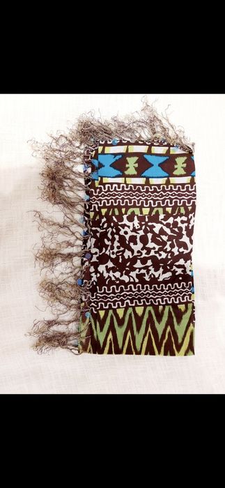 Lenço com padrões azul