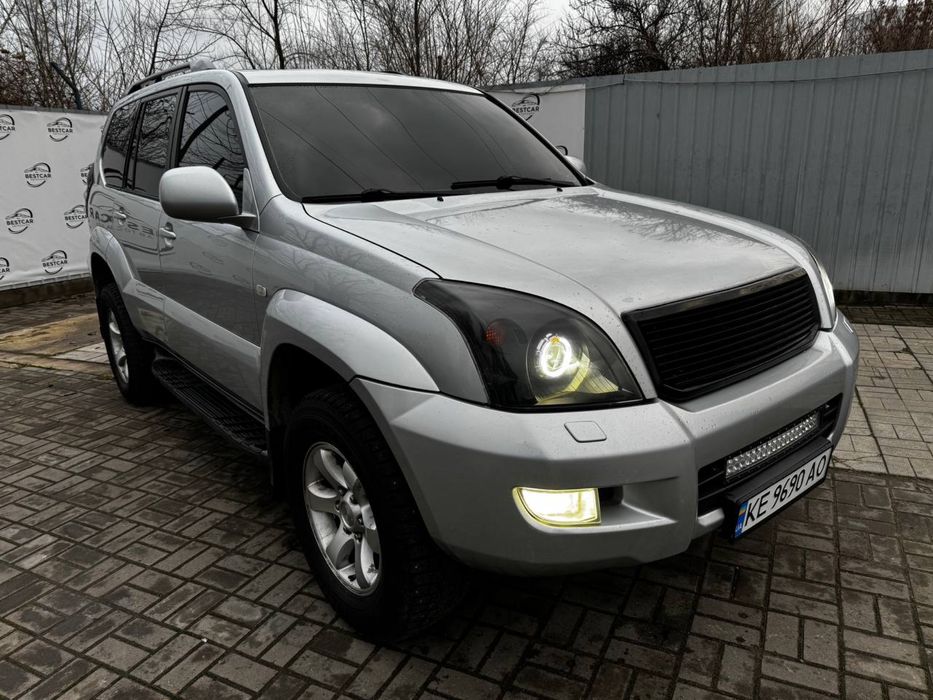 Toyota Land Cruiser 2003г., 4.0 газ/бензин, 7 мест. Обмен, Лизинг
