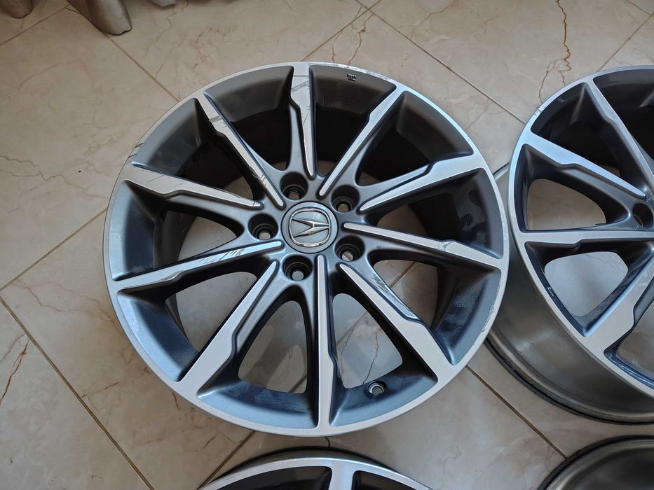 Диски Acura R17 W7.5 PCD5x114.3 ET50 DIA64.1