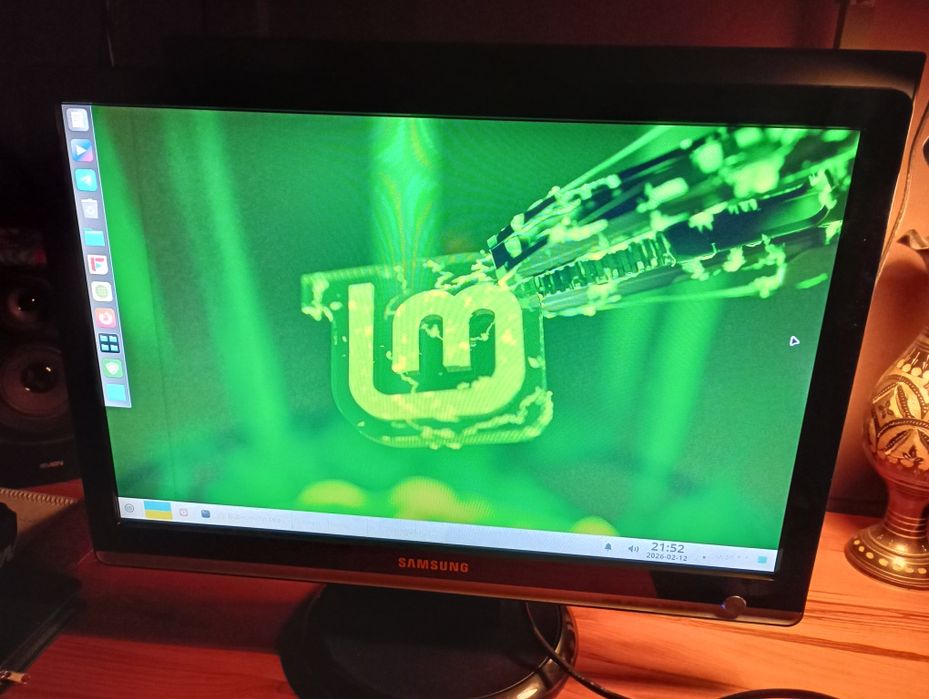 Монітор SAMSUNG 223BW 22 дюйма

Model: 223BW

Model Code: LS22MEVSFV/E