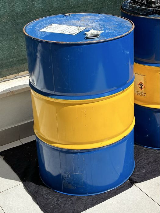 Bidons para churrasqueira