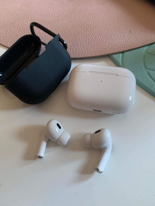 Airpods pro 2  faktura