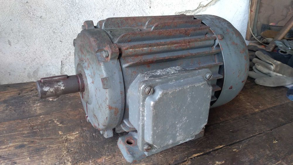 Silnik elektryczny 2,2Kw 1415obr/min stan idealny 380V