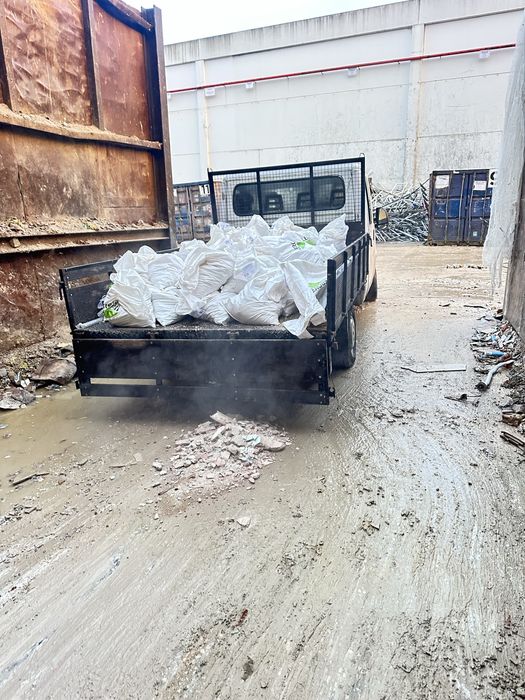 Carrinha se caixa aberta e 7 lugares impecavel