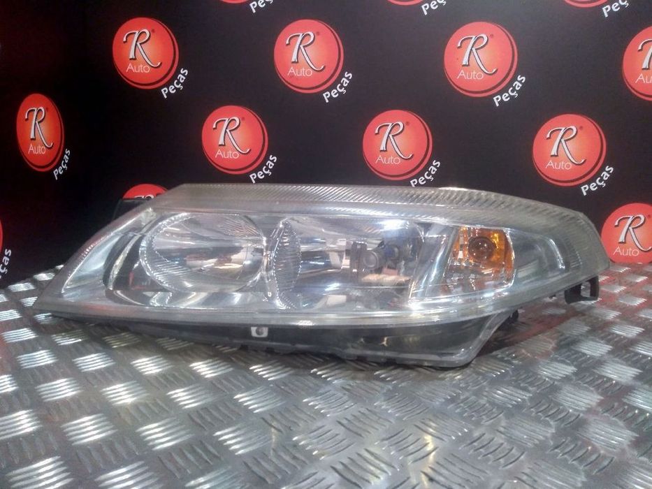 Ótica Esq Renault Laguna Ii (Bg0/1_)