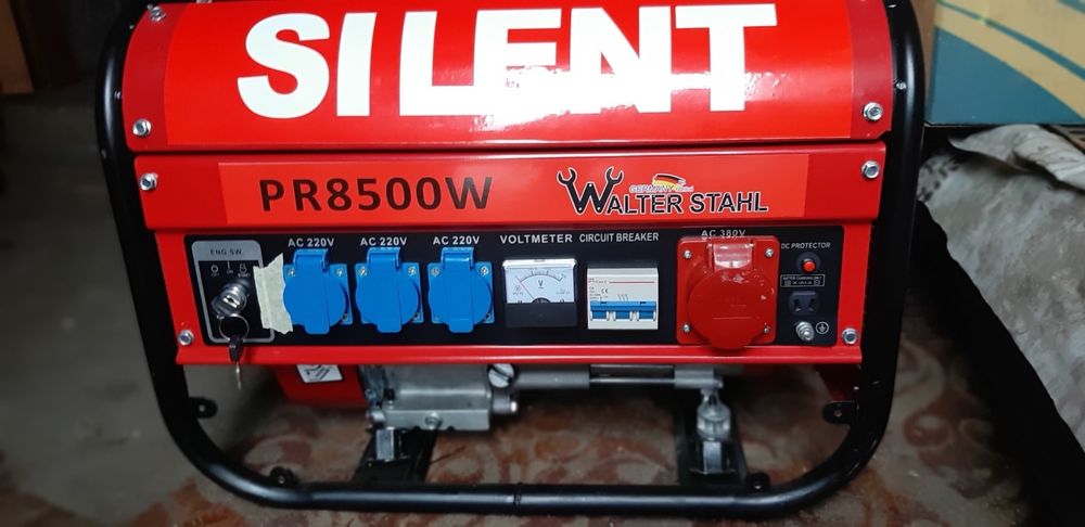 Трехфазный бензиновый генератор