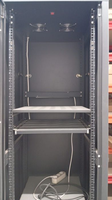 New Rack for Electronics447258077221376002