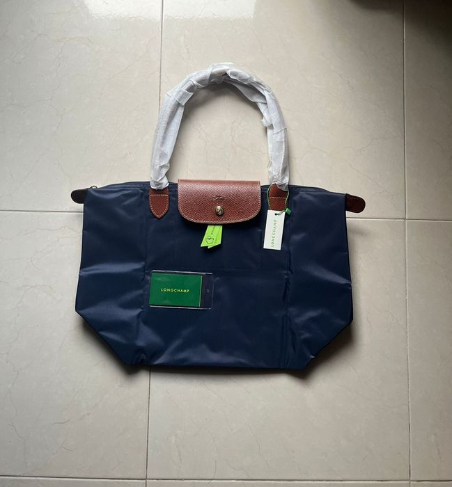 Saco Longchamp novo. Cores disponíveis azuis ou pretas