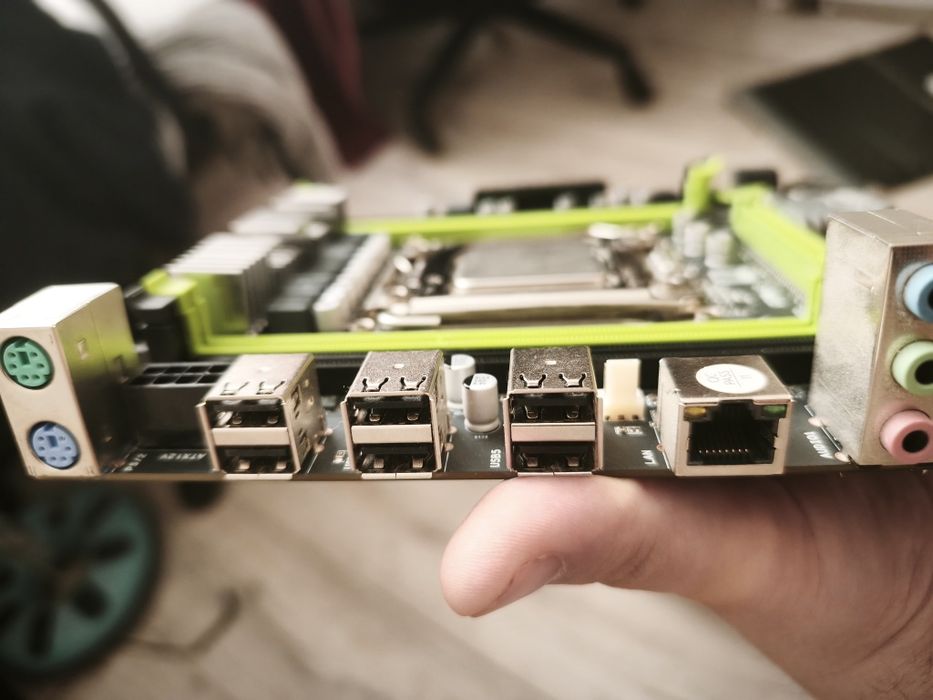 Продам комплект jingsha x79m-s 16gb ddr3 xeon 2689