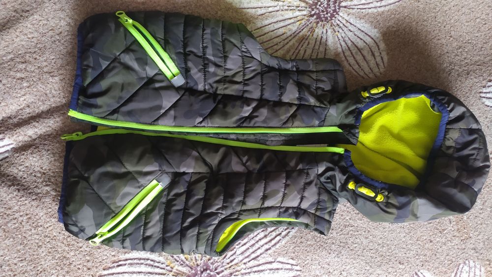 Курточка весняна желетка 2в1