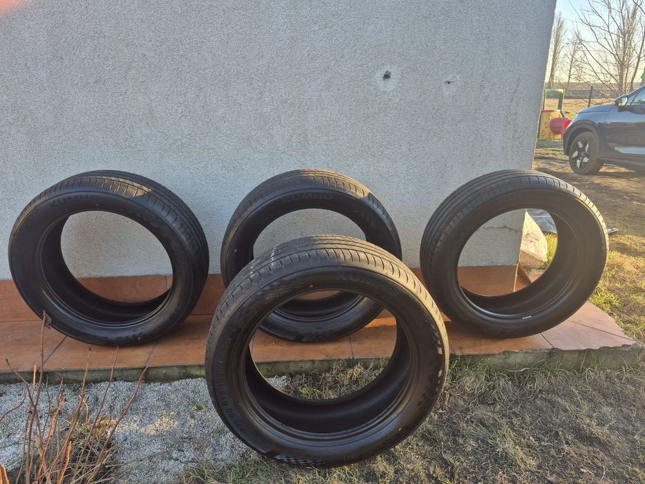 Opony 235/50/R19
