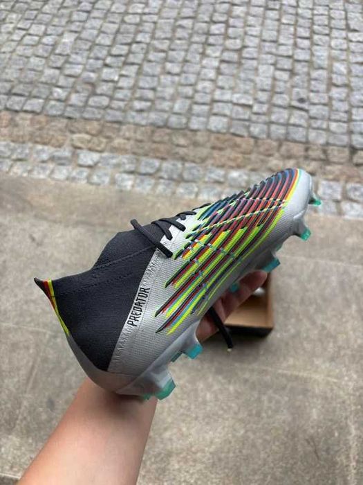 Chuteiras Predator .1