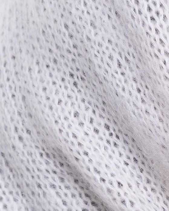 В'язана вручну хустка з мохеру - Тепла, легка, натуральна - 24 кольори