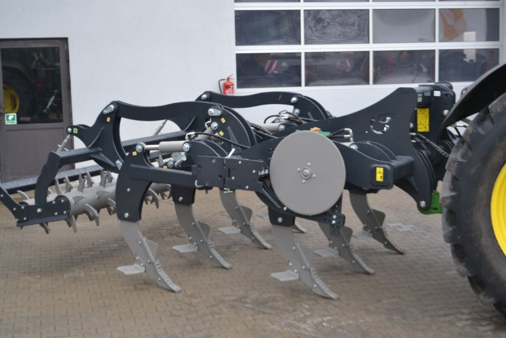 Głębosz GSH XL Agro-Tom Pług Dłutowy 3m 2024r