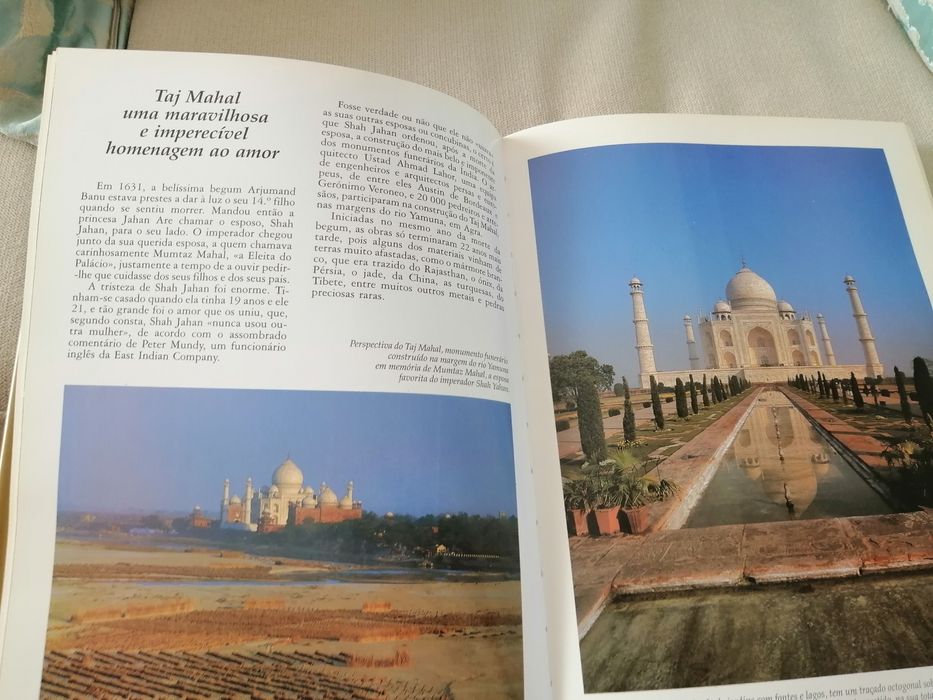 Coleção de 20 livros , com 50 cassetes de vídeo correspondentes