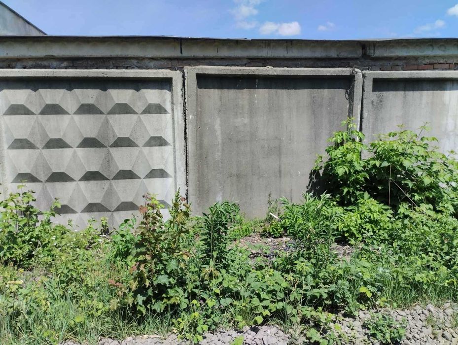 Плити огорожі бітонні