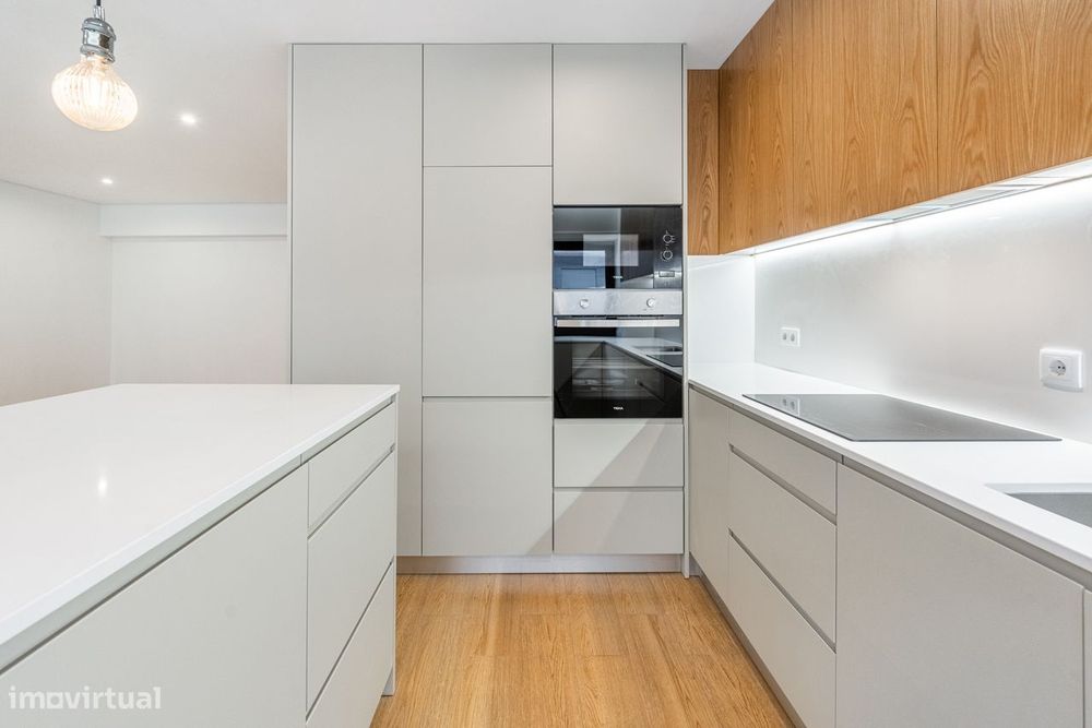 Apartamento T3 Renovado em Braga – Localização Premium com Terraço