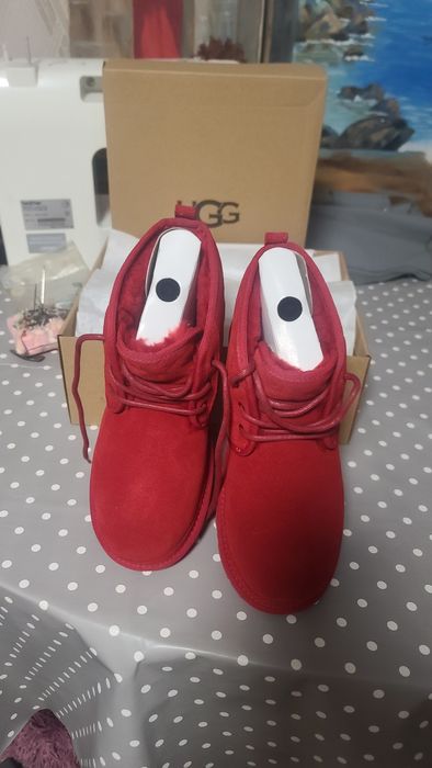Продам оригінальні  UGG 38 розмір