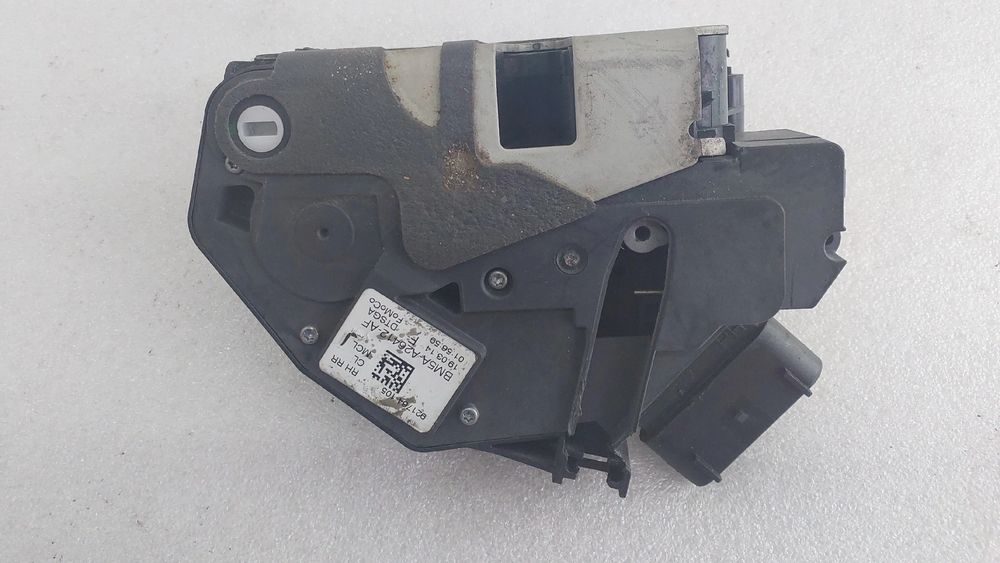 Fechadura / fecho porta trás direito FORD Focus III