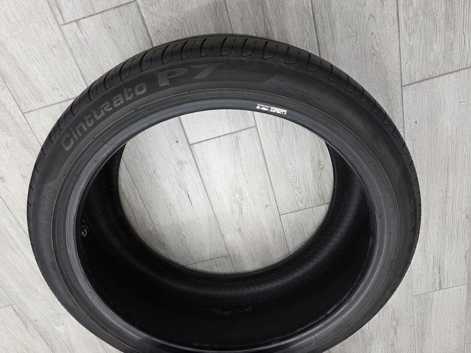 Шини літо 235/40/R19