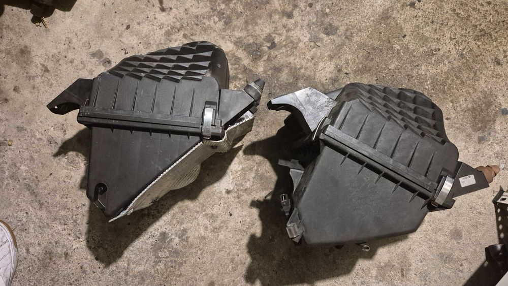 AUDI A4 B5/A6 C5/PASSAT B5 - Caixas de filtro ar originais Impecáveis