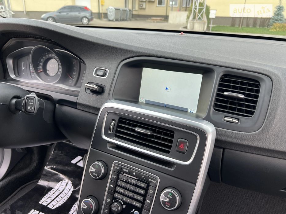 Volvo V60  2.0D 5 циліндрів