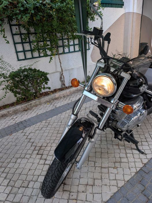 Mota Chopper Suzuki Intruder 250
