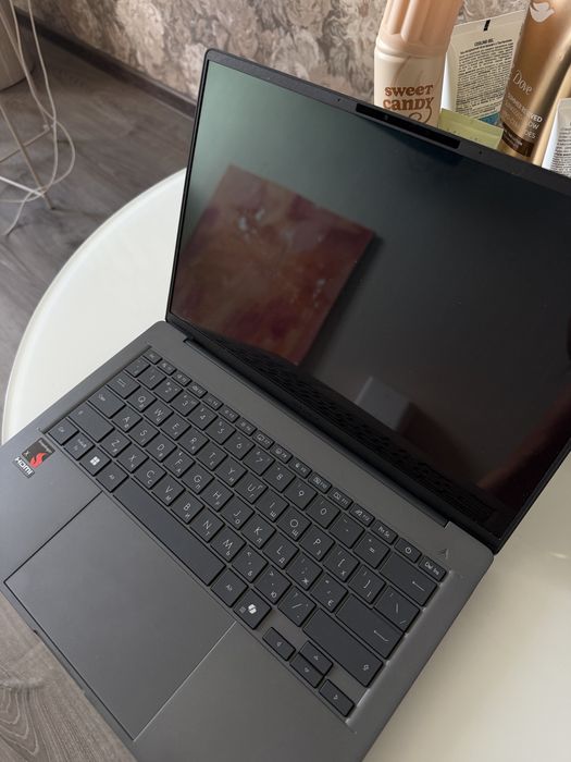 Asus Zenbook A14 512 GB