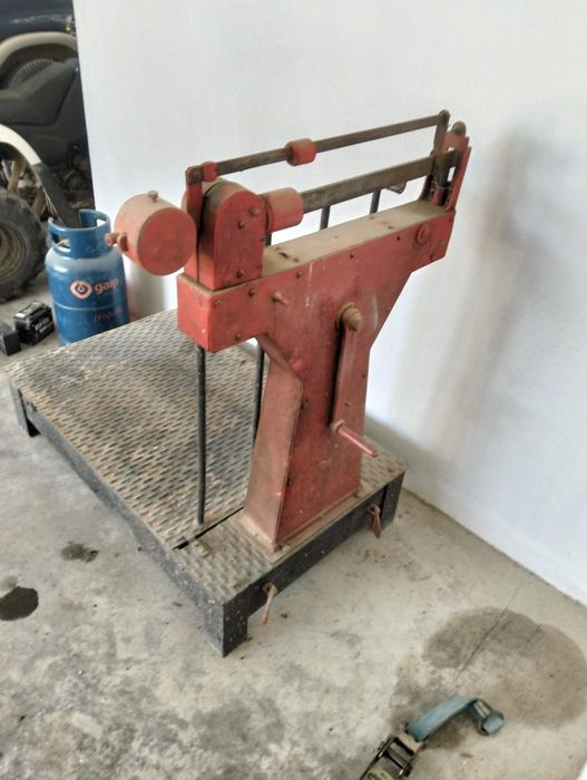 Balança 1000 kilos usada