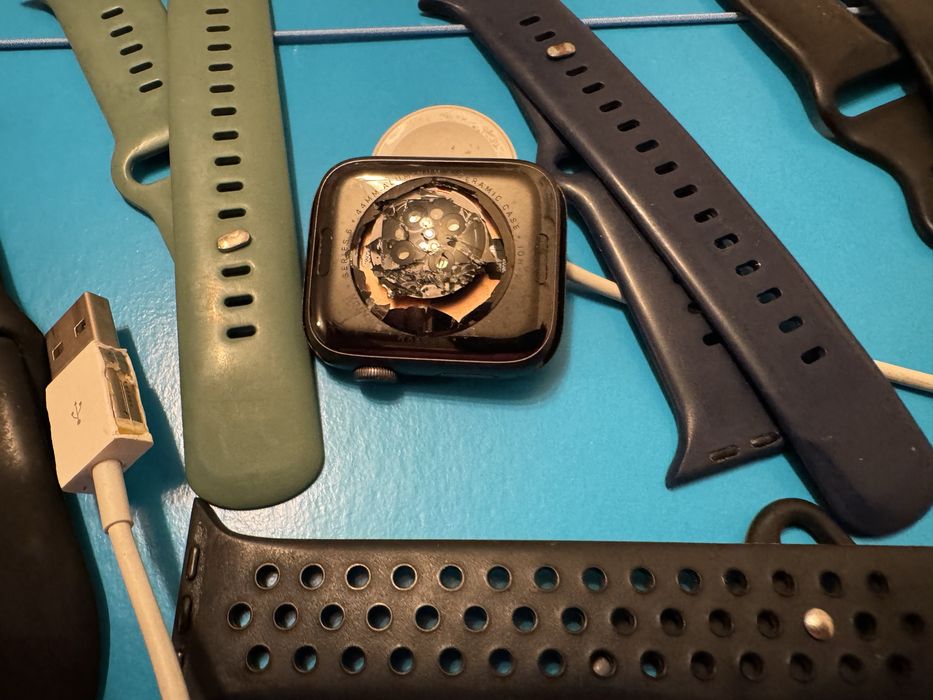 Zegarek AppleWatch seria 6 44mm