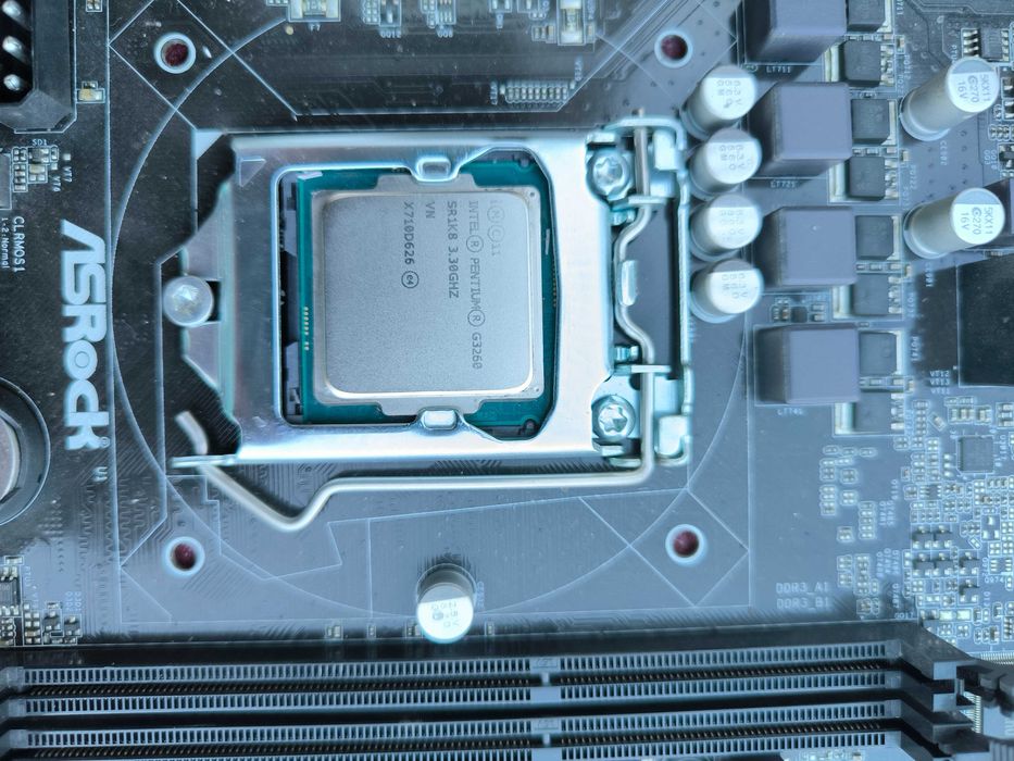 Материнська плата ASRock H81 Pro BTC R2.0 (s1150, H81, PCIe x16) + CPU Pentium G3260